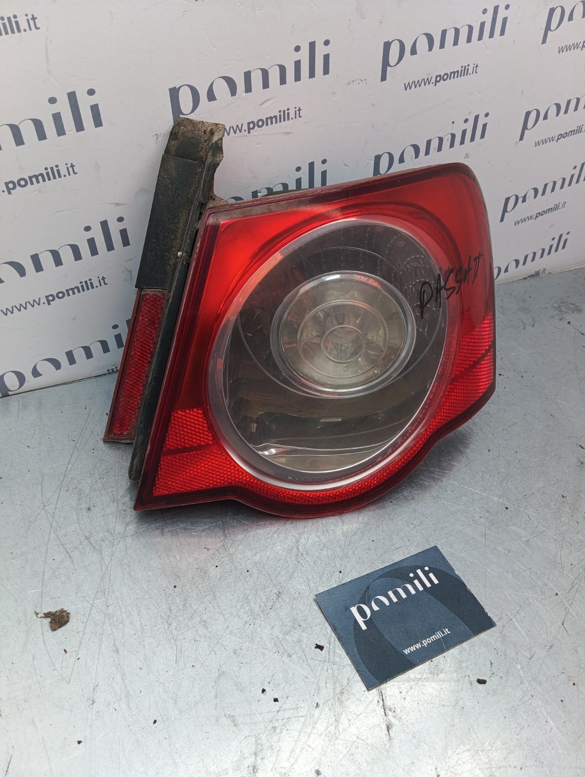 Pomili Fanaleria Fanale posteriore Volkswagen Passat 3C5945096C destro usato