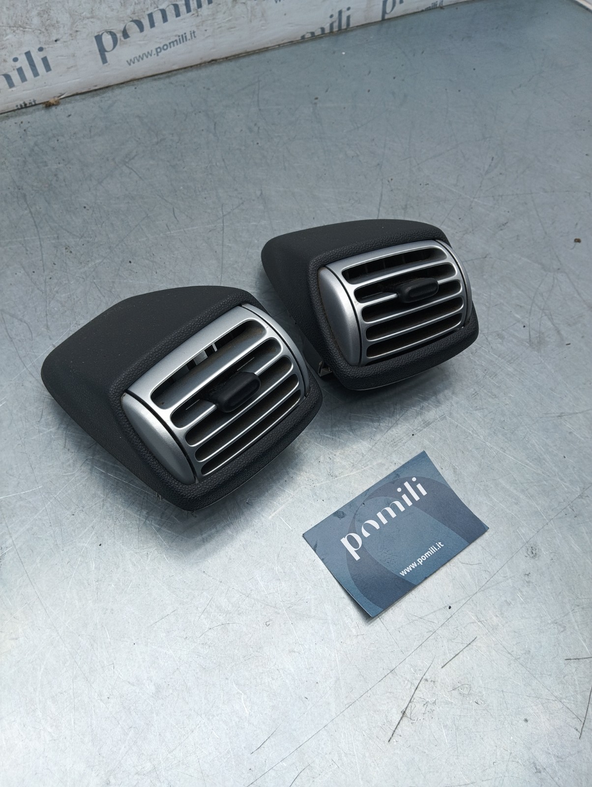 Pomili Climatizzazione Smart Fortwo 451 bocchette aria laterali sinistra destra usate