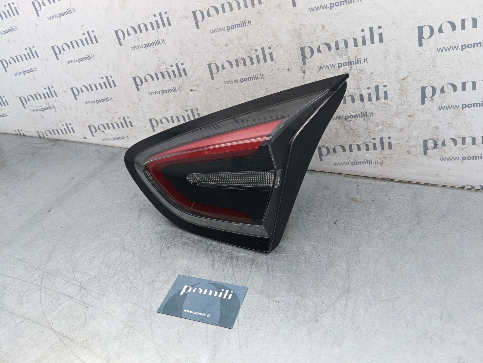 Pomili Fanaleria Ford Puma fanale posteriore destro portellone usato