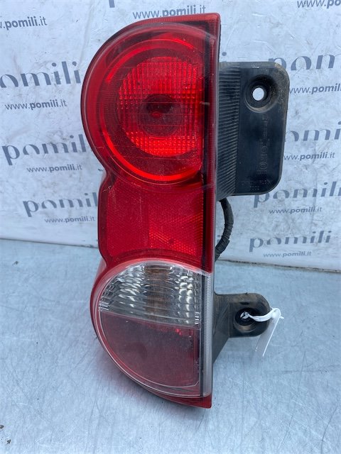 Pomili Fanaleria Nissan NV200 (M20) fanale posteriore sinistro