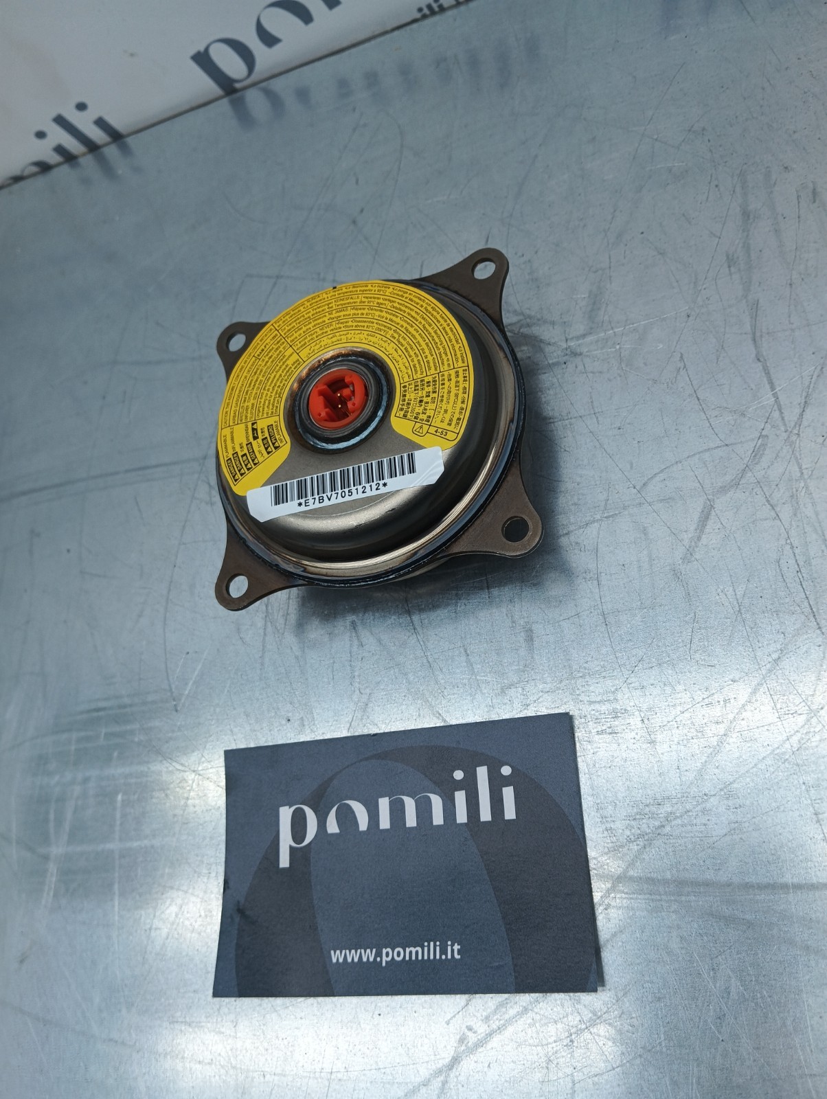 Pomili Dispositivi di sicurezza TOYOTA HYLUX AIRBAG LATO PASSEGGERO OEM 04007-2910K usato