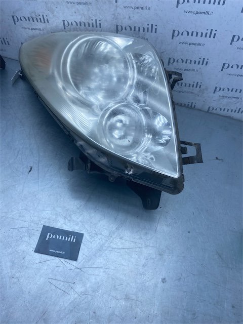 Pomili Fanaleria Proiettore SX Toyota Corolla Verso faro anteriore sinistro 1 pezzo