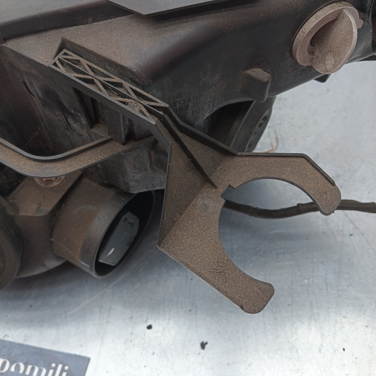 Pomili Fanaleria Citroen C4 Picasso faro anteriore destro usato