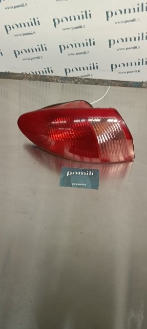 Pomili Fanaleria Fanale posteriore parte esterna sinistro Alfa Romeo 147 (W8) (08/00>01/06<) usato
