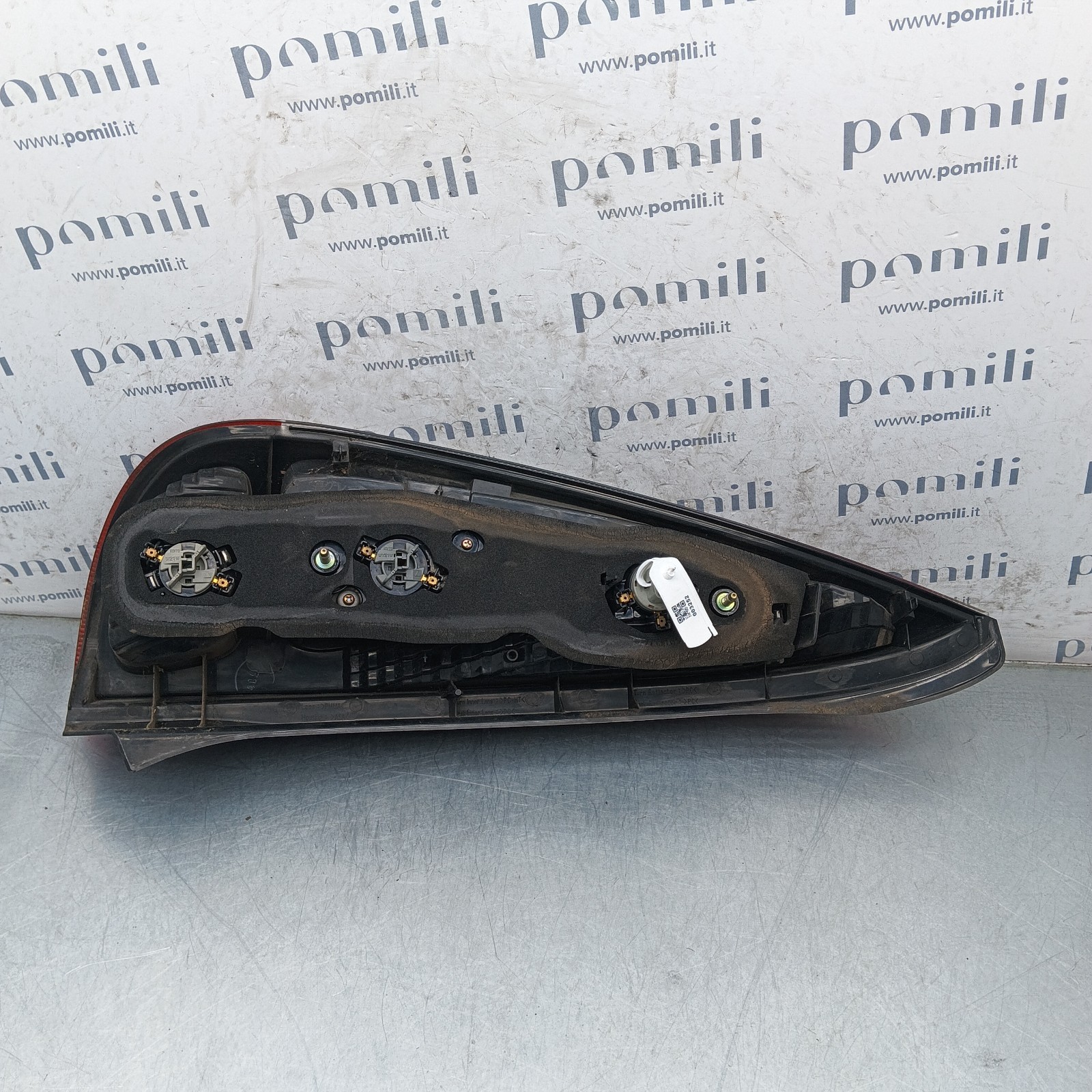 Pomili Fanaleria Toyota Yaris Verso fanale posteriore destro 52-091 usato
