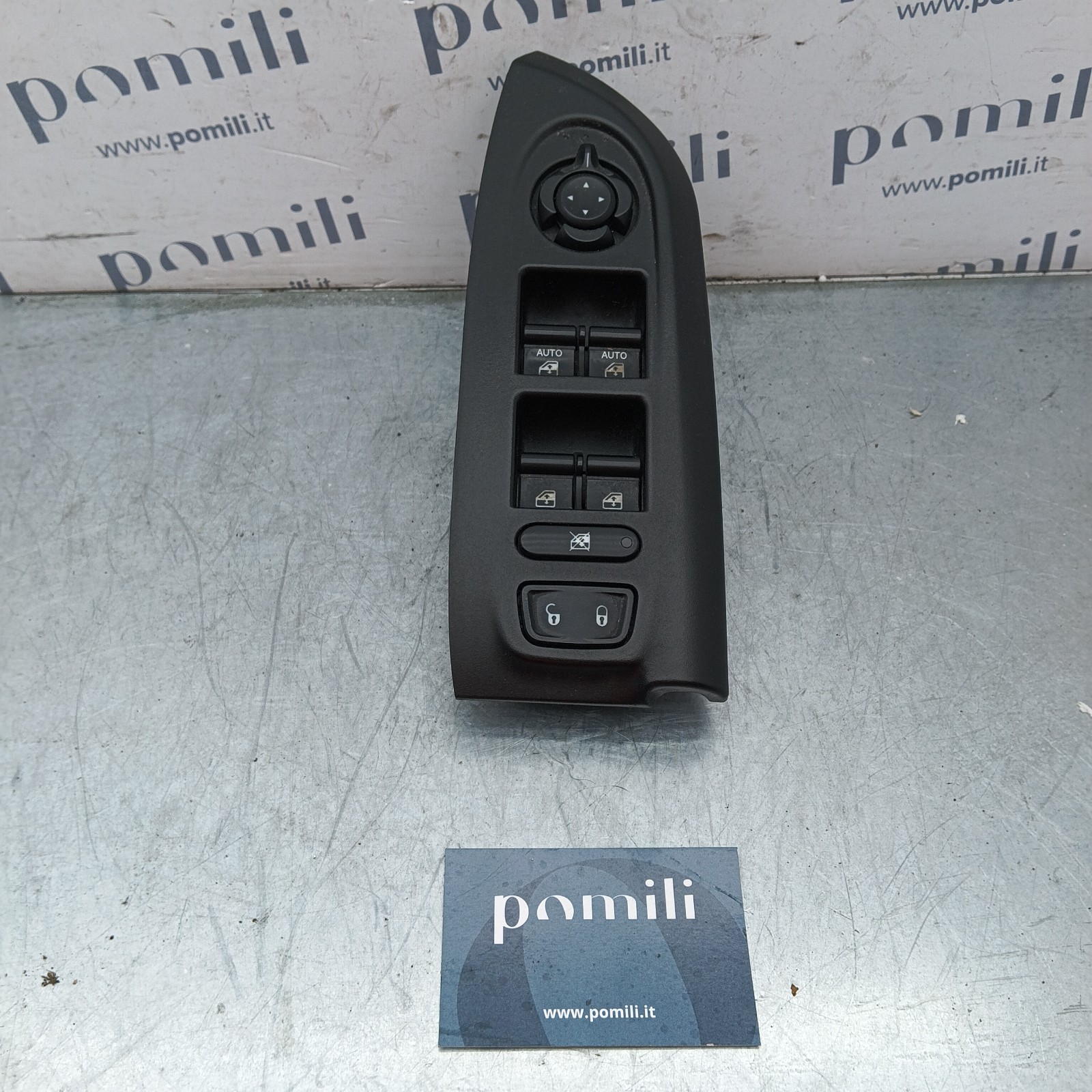 Pomili Rivestimenti interni Pulsantiera alzacristalli Fiat 500X 07356331500 sinistra usata