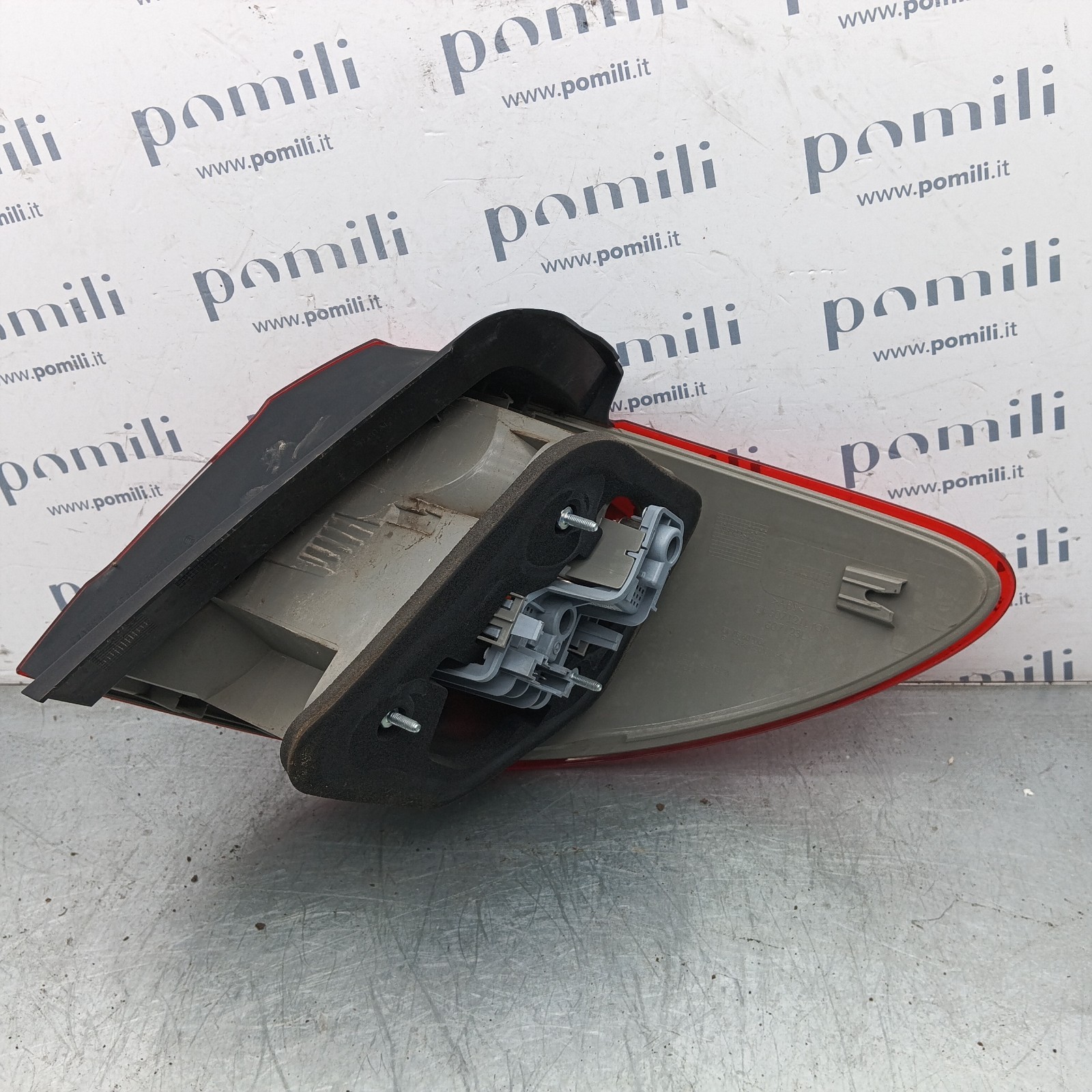 Pomili Fanaleria Mercedes-Benz Classe B fanale posteriore sinistro usato