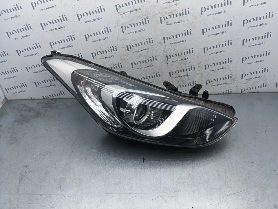 Pomili Fanaleria Faro anteriore Hyundai I30 92102-A6100 usato