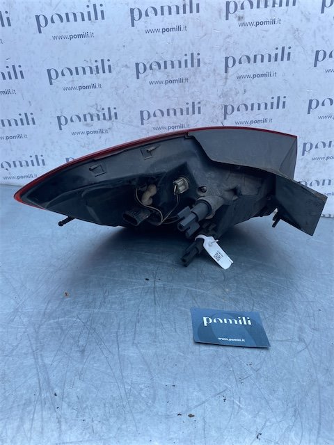 Pomili Fanaleria Fanale post. parte est. DX OPEL ASTRA (P10) (10/09>06/18<) usato