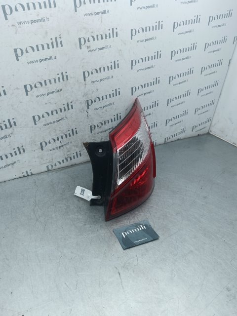 Pomili Fanaleria NISSAN QASHQAI (J10E/JJ10E) fanale posteriore esterno destro