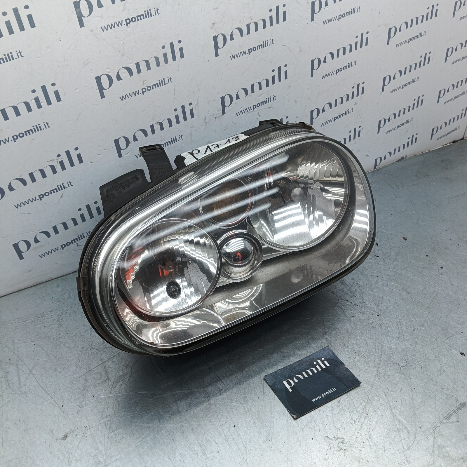Pomili Fanaleria faro anteriore sinistro Volkswagen Golf 4 150145-00 usato