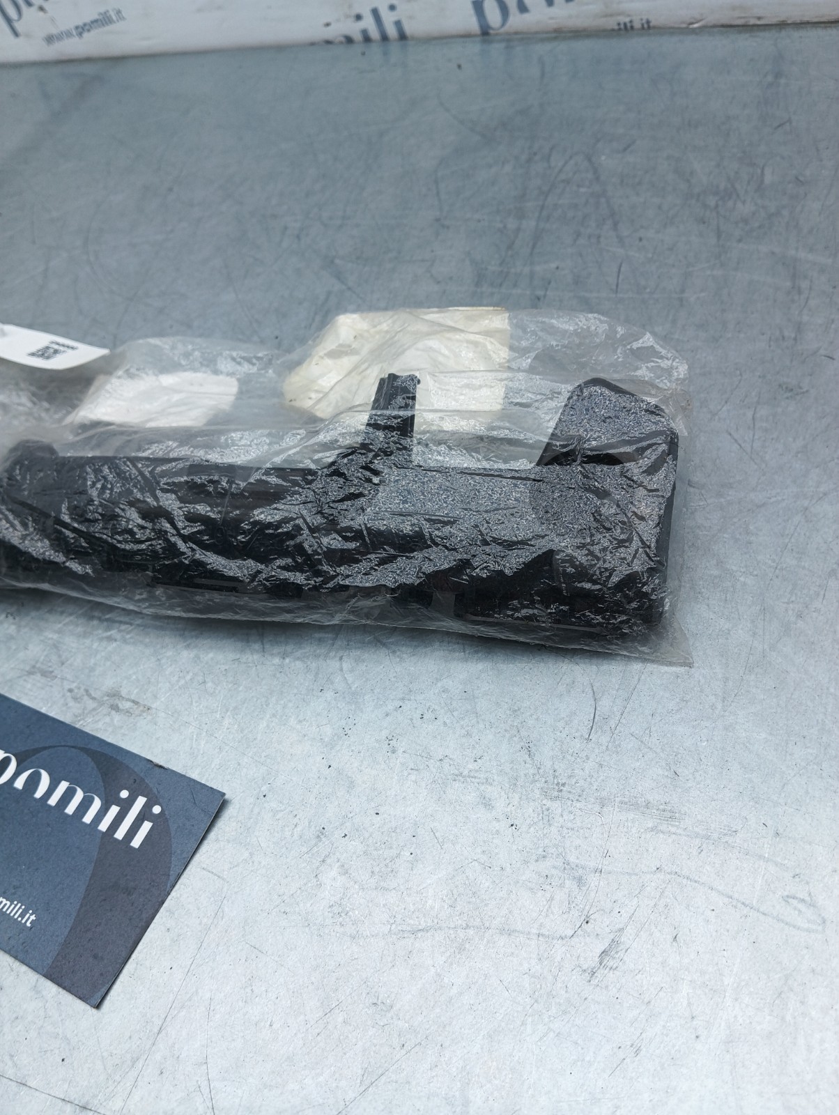 Pomili Paraurti anteriore Toyota Hilux 52116-0K070 supporto sinistro