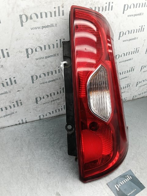 Pomili Fanaleria Fanale posteriore Fiat Panda Van destro 2012-2018