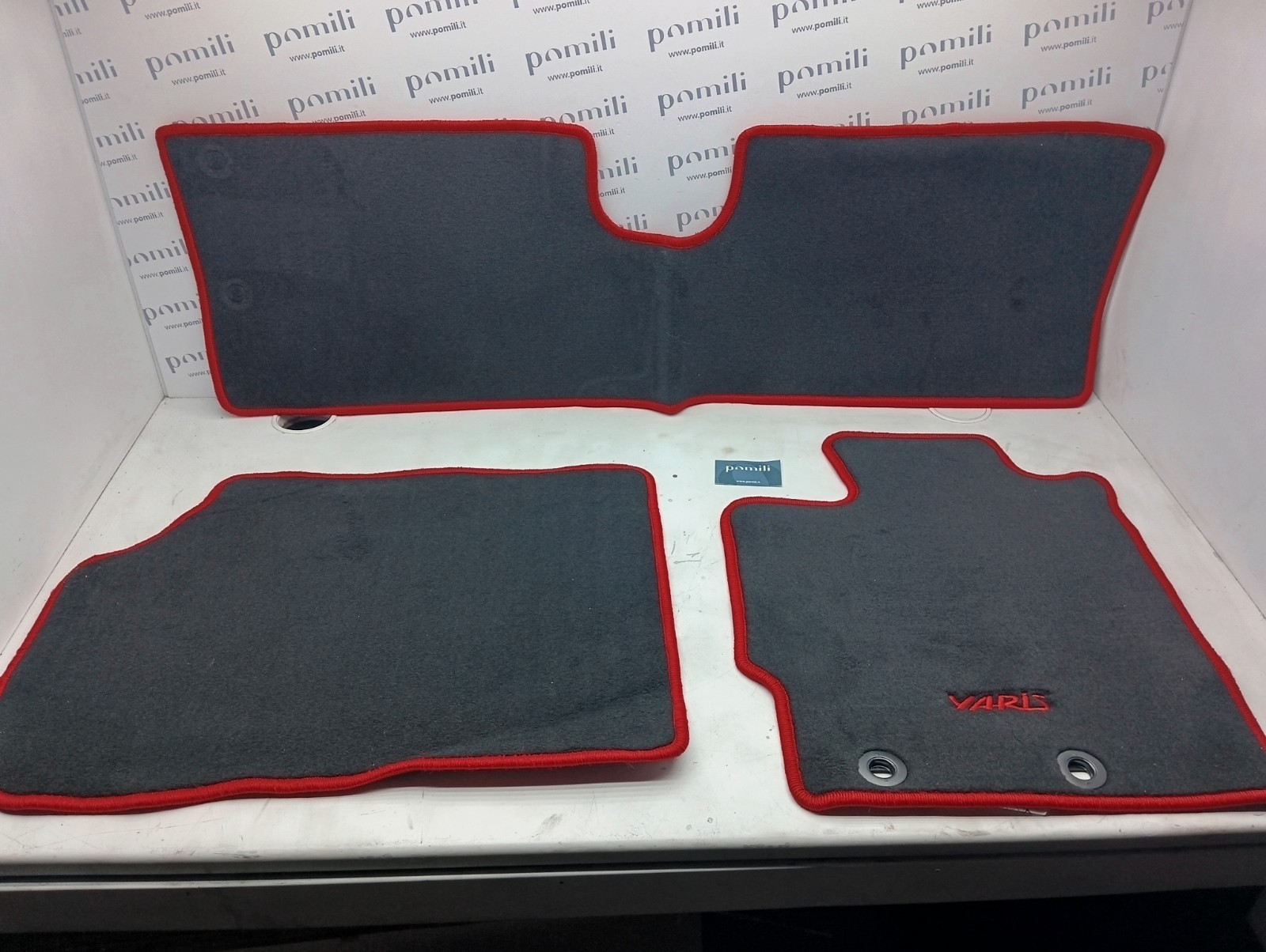 Pomili Rivestimenti interni Kit tappetini Toyota Yaris Rosso/Nero PW210-0D016-DC nuovo