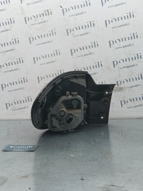 Pomili Fanaleria Renault Captur (04/13>09/17<) fanale posteriore esterno destro
