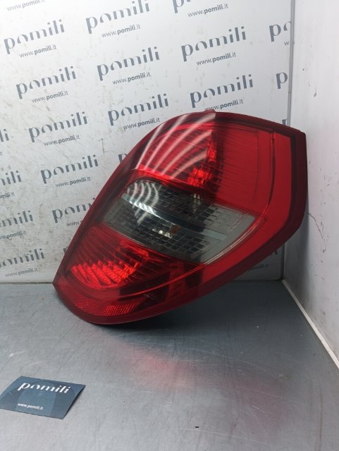 Pomili Fanaleria Fanale posteriore destro Mercedes-Benz Classe A W/C169 usato