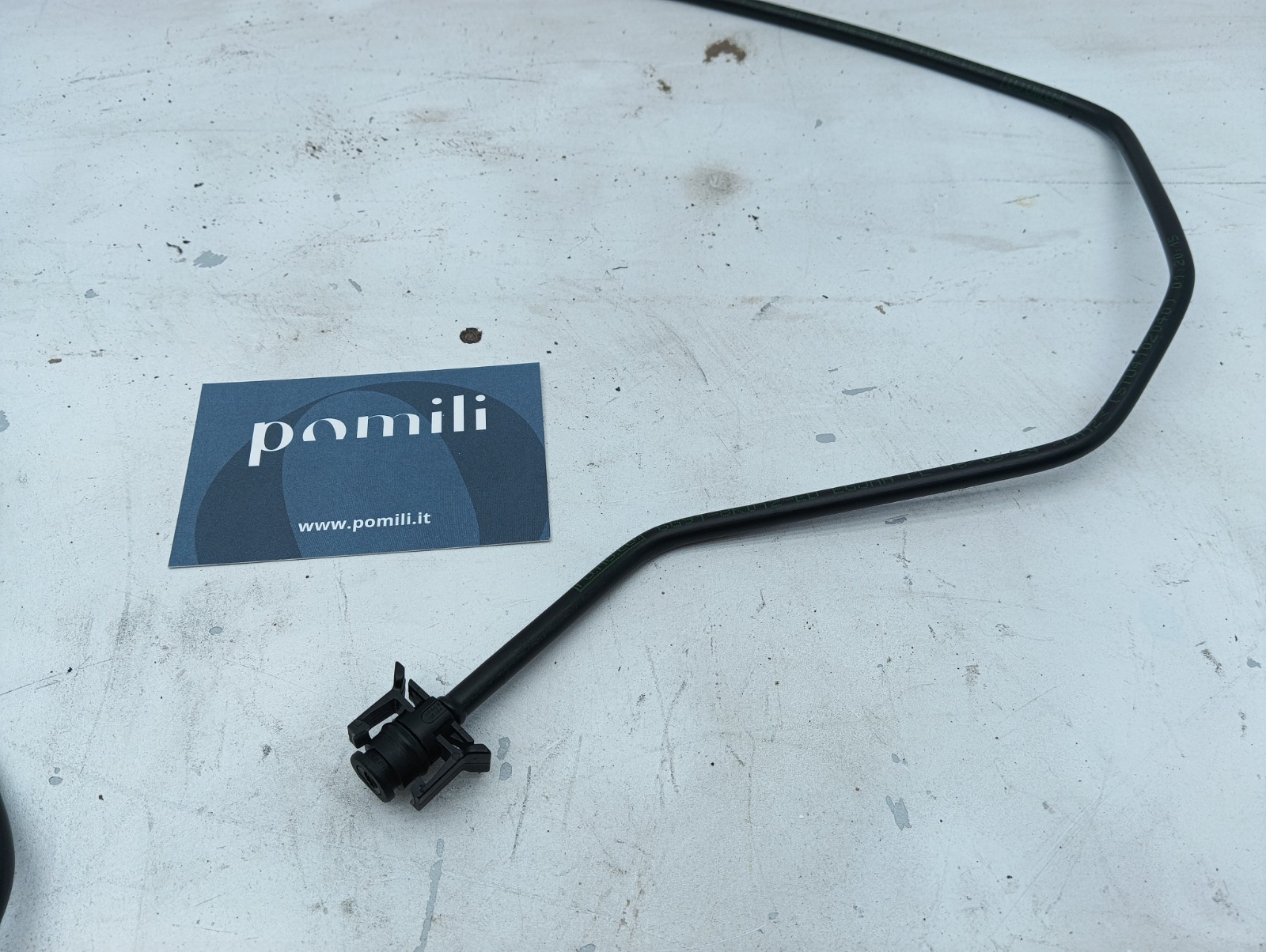 Pomili Motore e cambio con supporti Ford 1428229 tubo di raffreddamento nuovo