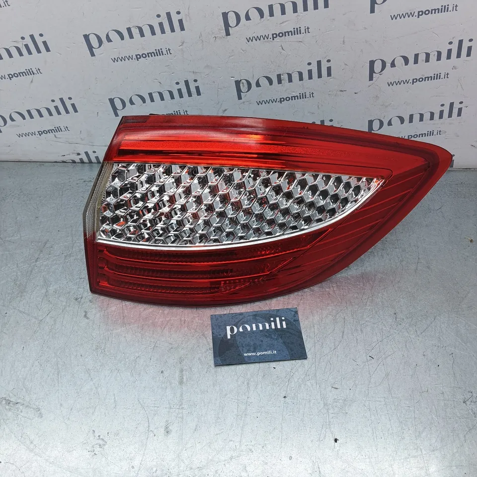 Pomili Fanaleria Ford Mondeo IV 11-B693B fanale posteriore destro usato