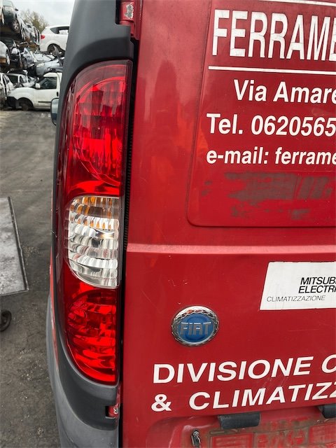 Pomili Fanaleria Fiat Doblò Cargo 3C fanale posteriore sinistro 07/05-12/11