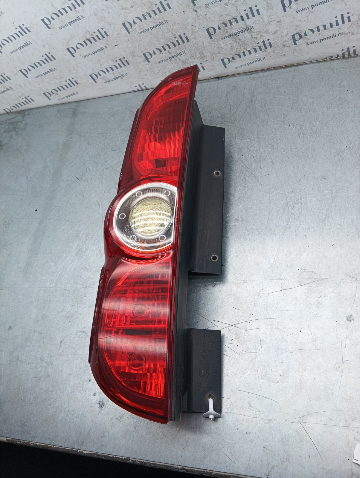 Pomili Fanaleria Fanale posteriore sinistro Fiat Doblò 263 usato 20380751