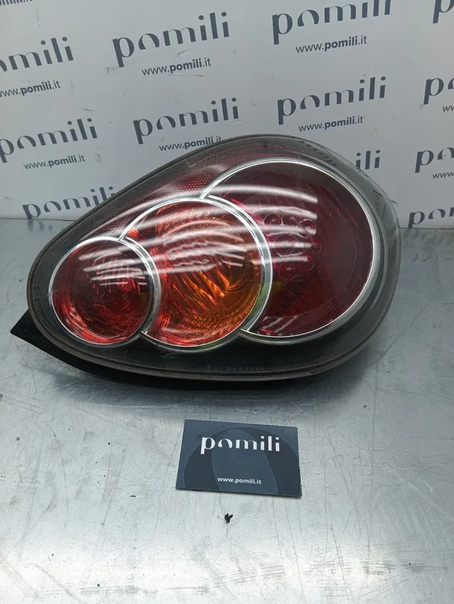 Pomili Fanaleria Fanale posteriore destro Toyota Aygo 81560-0H070 usato