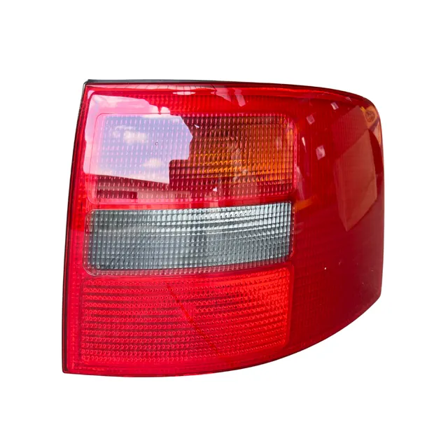 Sara Autoricambi Fanaleria 4B9 945 096 D 3 FZ Audi A6 fanale posteriore destro