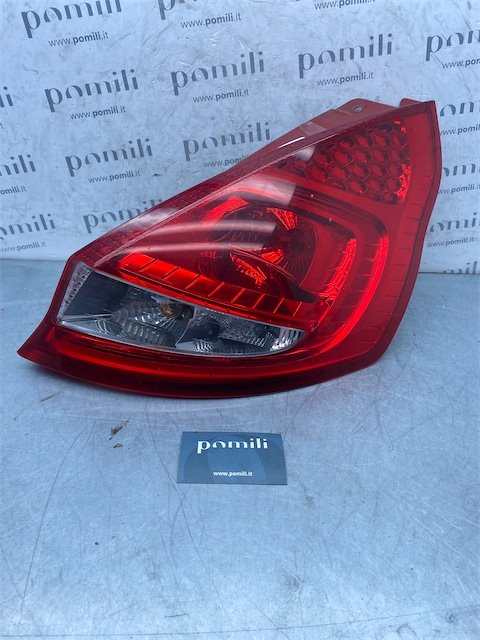Pomili Fanaleria Fanale post. DX Ford Fiesta (CB1) (09/08>10/13<) destro
