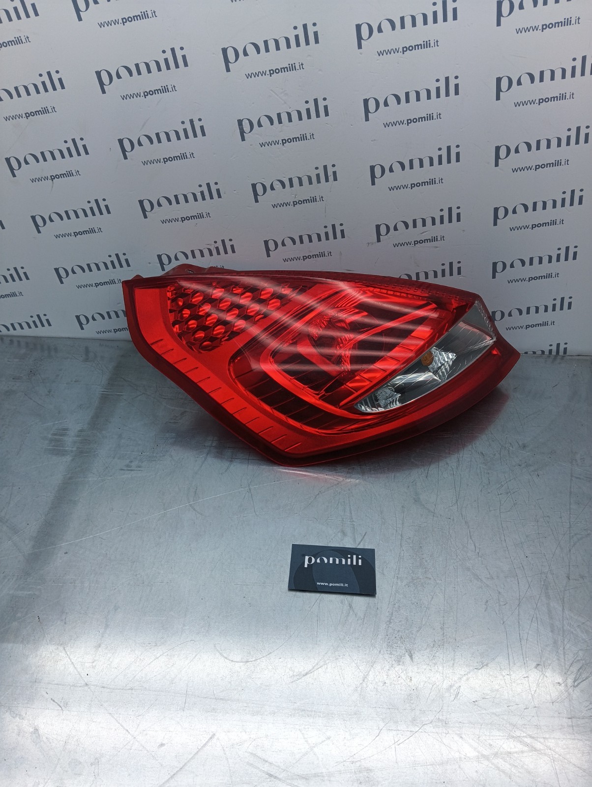 Pomili Fanaleria Ford Fiesta Mk7 (2008-13) 8A61-13405-4 fanale posteriore sinistro usato