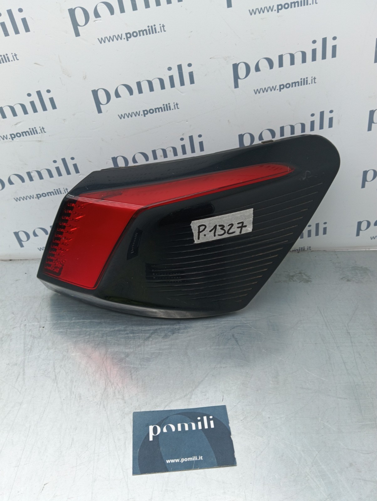 Pomili Fanaleria Peugeot 3008 fanale posteriore destro 9810477080 usato
