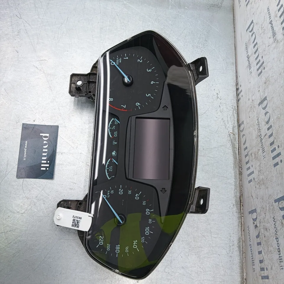 Pomili Rivestimenti interni e parti interne Quadro strumenti Ford Fiesta VII H1BT-10849-BAK usato