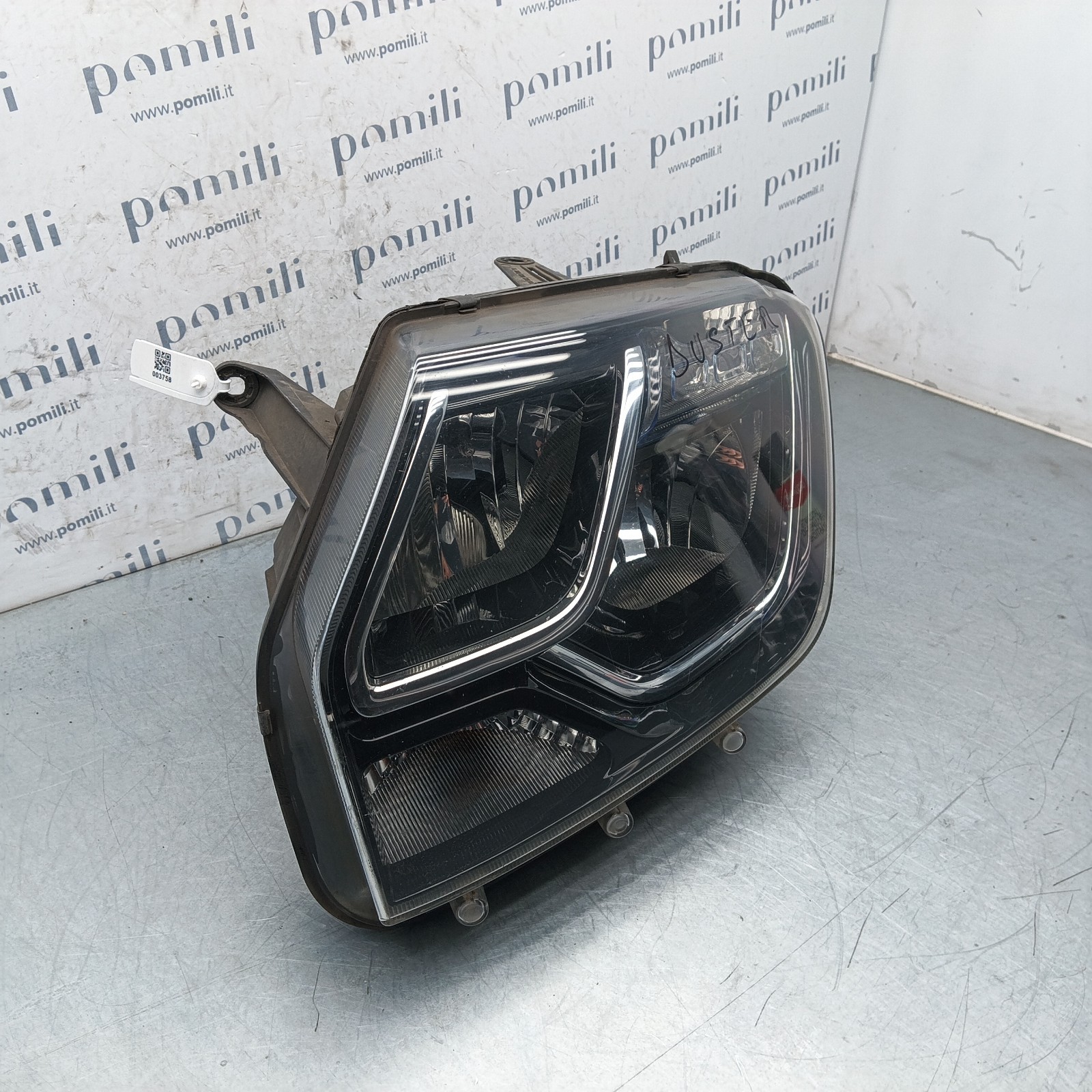 Pomili Fanaleria Dacia Duster II faro sinistro 260609367R usato