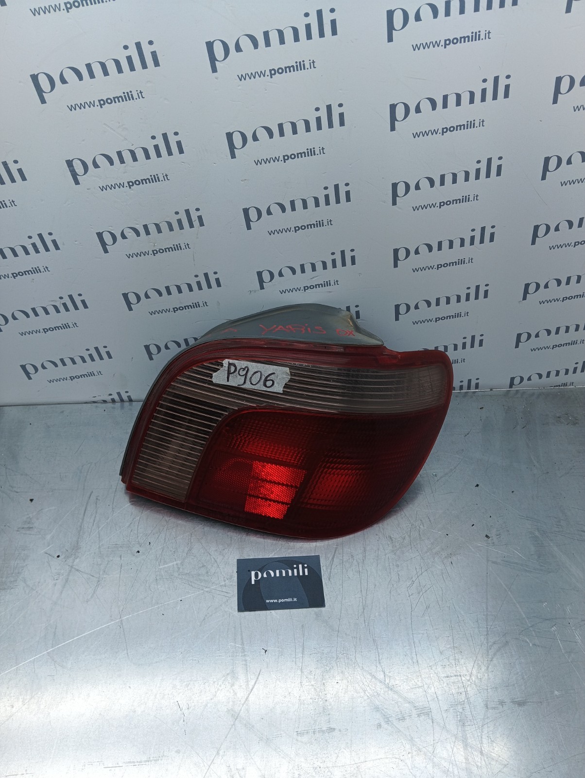 Pomili Fanaleria Toyota Yaris fanale posteriore destro 8155052130 usato
