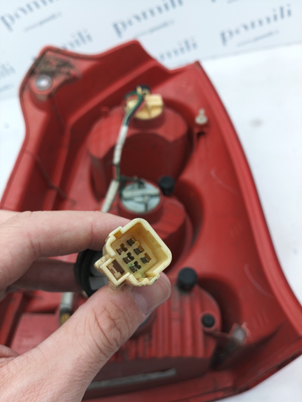 Pomili Fanaleria fanale posteriore sinistro Nissan Pixo 35604M68K10 usato