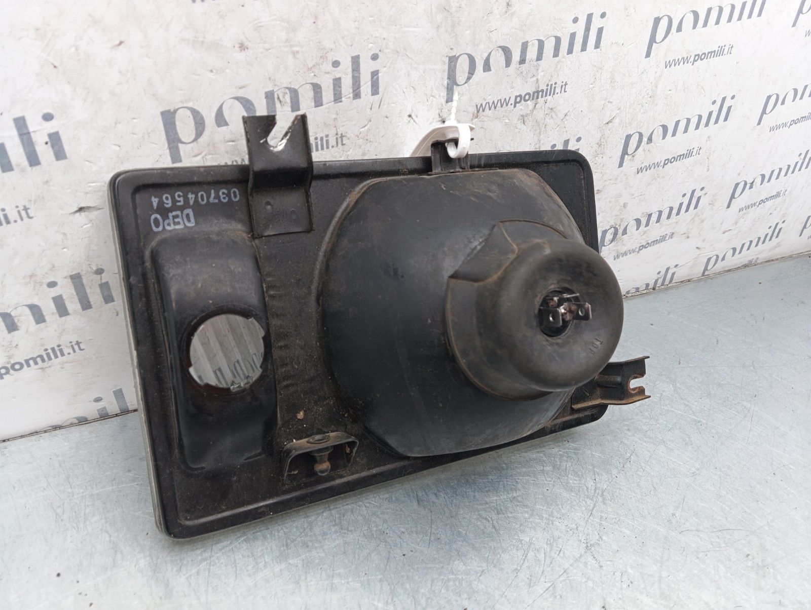 Pomili Fanaleria Isuzu Trooper (1984-1991) faro anteriore sinistro usato