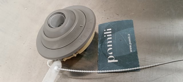 Pomili Fanaleria Toyota iQ luce cortesia anteriore da tetto