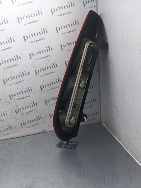 Pomili Fanaleria Ford Focus CAK fanale posteriore destro