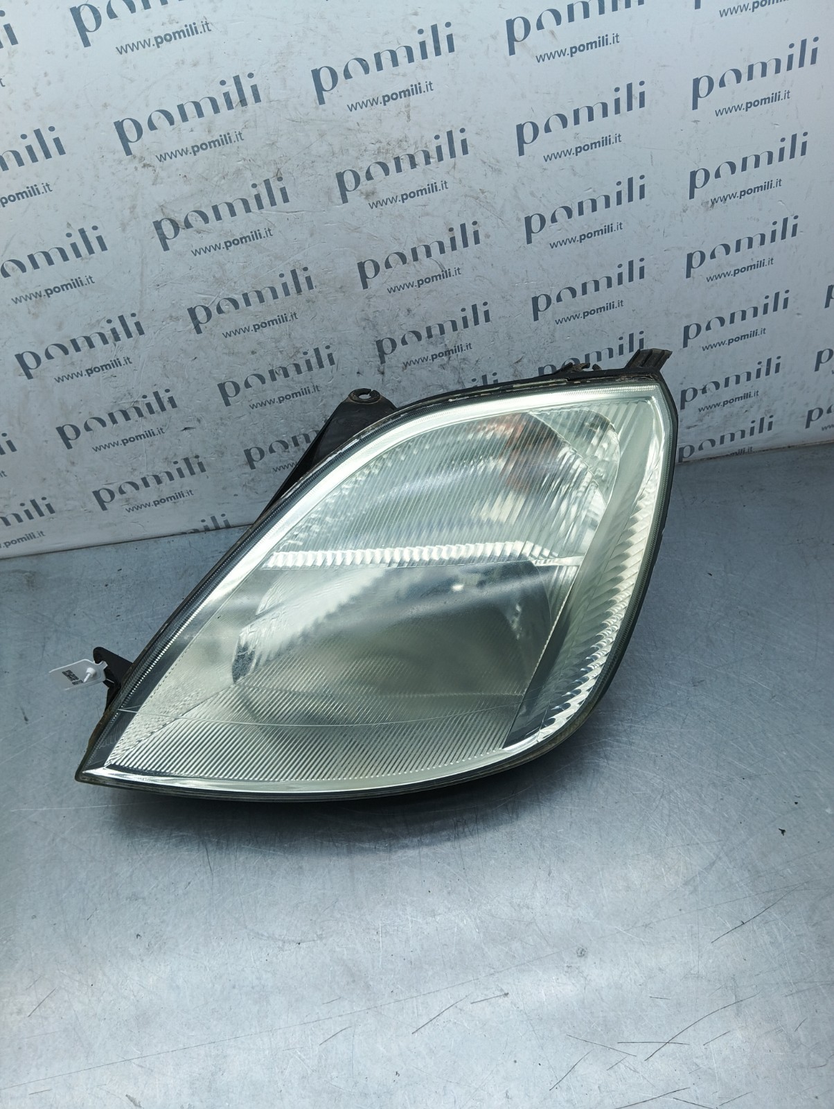 Pomili Fanaleria Ford Fiesta faro anteriore sinistro 2S6X-13W030-AJ usato