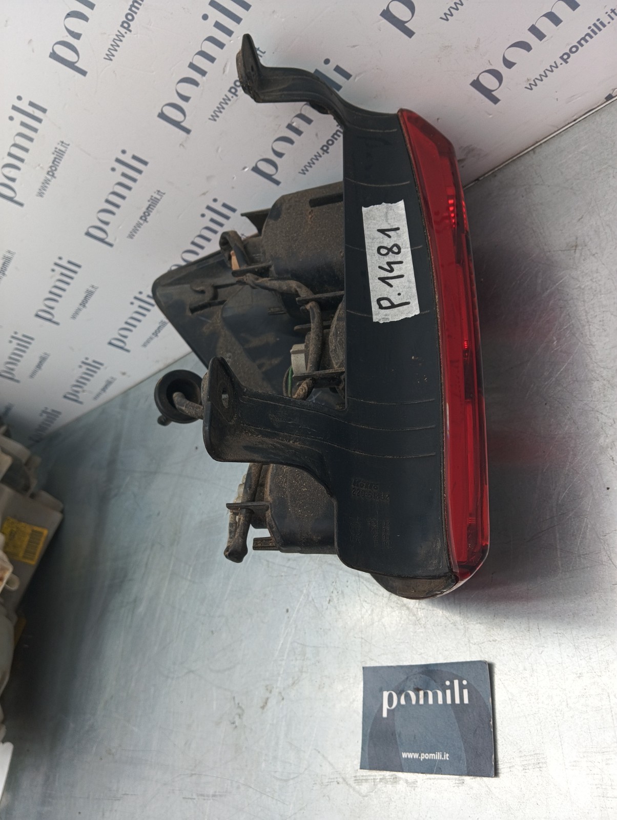 Pomili Fanaleria Fanale posteriore destro Daihatsu Terios 220-51832 usato