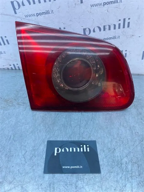 Pomili Fanaleria Fanale post. parte int. S002 Volkswagen Passat (3C) (02/05>12/10<) usato