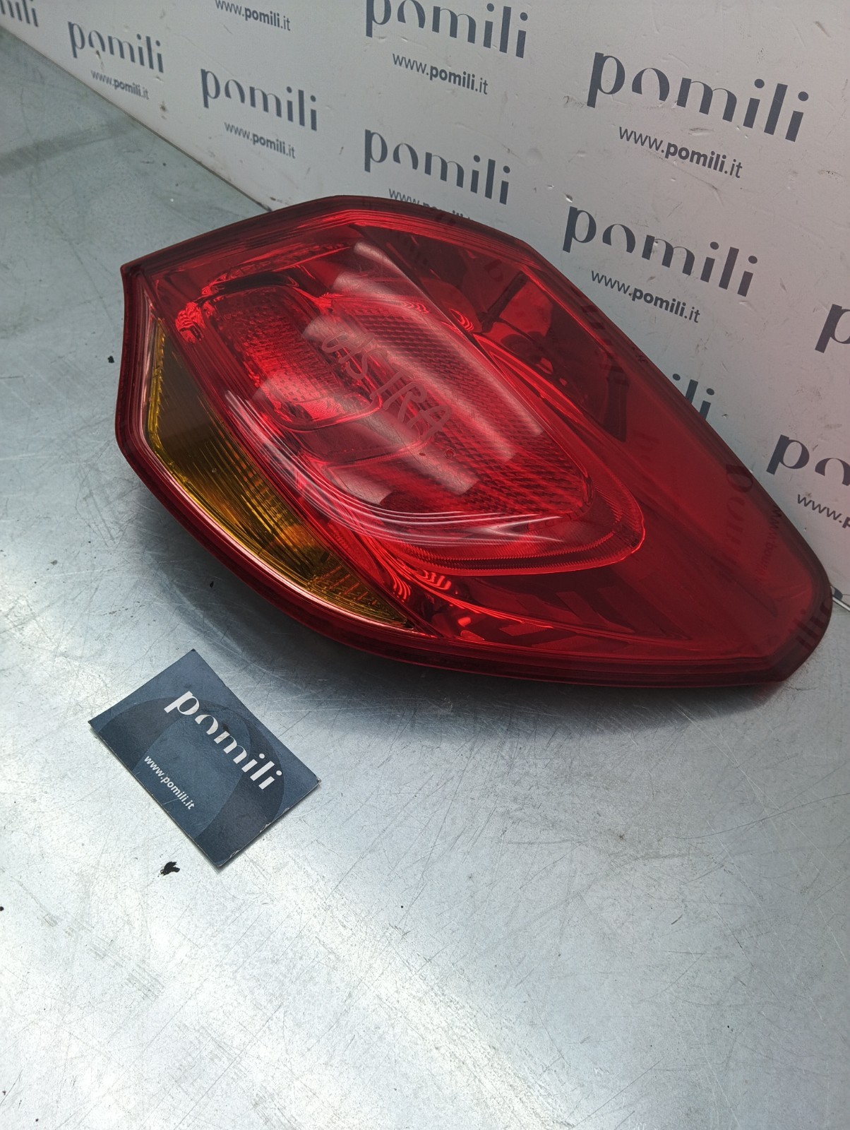 Pomili Fanaleria Fanale posteriore Opel Astra J I090098 destro usato