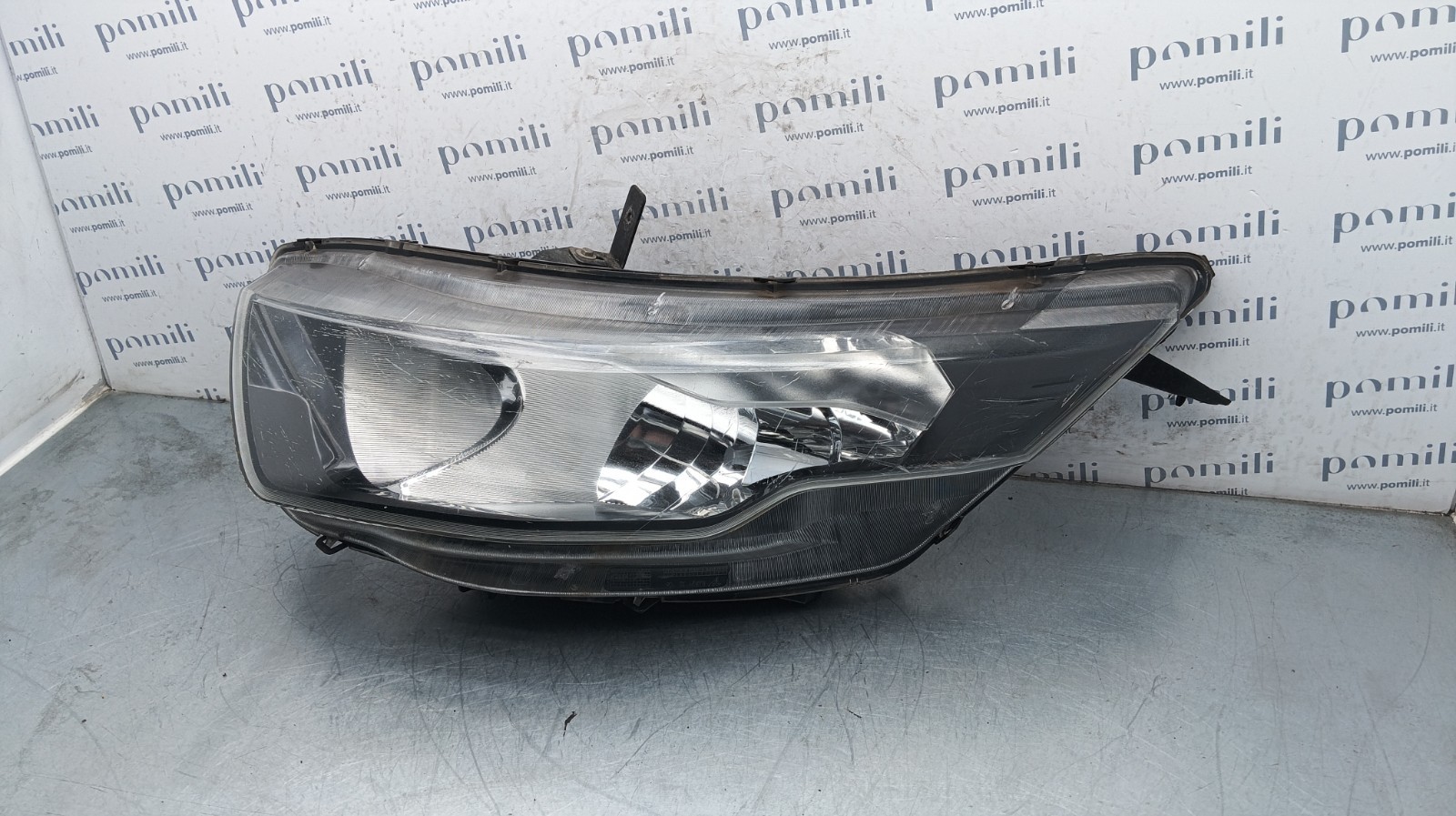 Pomili Fanaleria Faro anteriore Iveco Daily 5801473750 sinistro usato