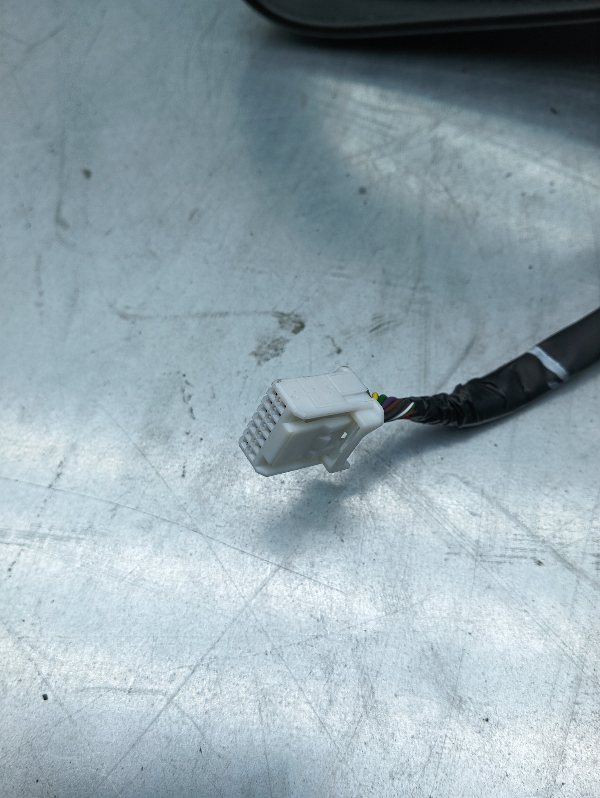 Pomili Cristalli specchio retrovisore Tesla Model Y sinistro 11 PIN usato