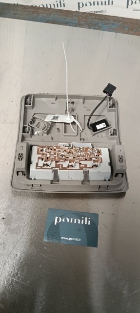 Pomili Fanaleria Opel Meriva S10 luce cortesia anteriore tetto 04/10>
