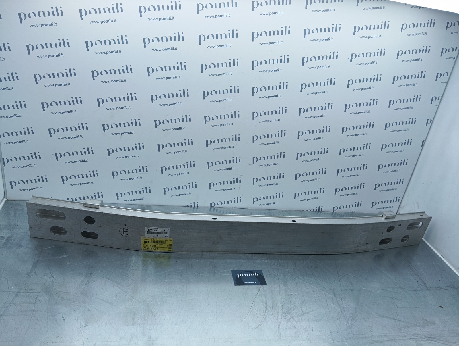 Pomili Paraurti anteriore rinforzo Toyota Prius 52021-47023 nuovo