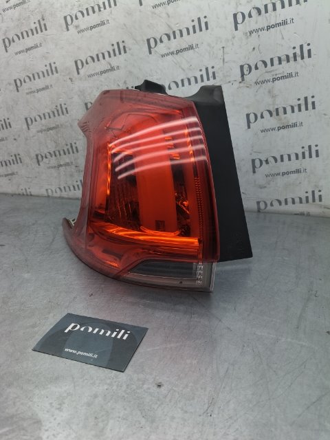 Pomili Fanaleria Peugeot 2008 fanale posteriore sinistro