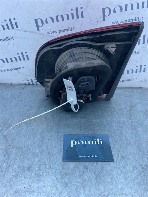 Pomili Fanaleria Volkswagen Golf 5K/AJ fanale posteriore esterno S002
