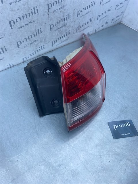 Pomili Fanaleria FORD KUGA fanale posteriore destro parte esterna