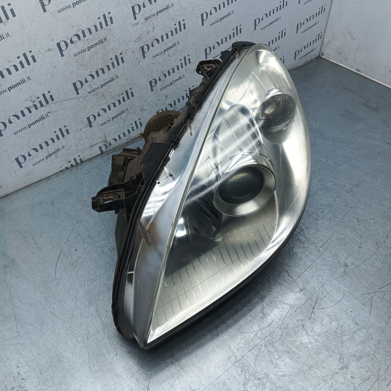 Pomili Fanaleria Faro anteriore sinistro Mercedes Classe B W245 A1698201761 usato