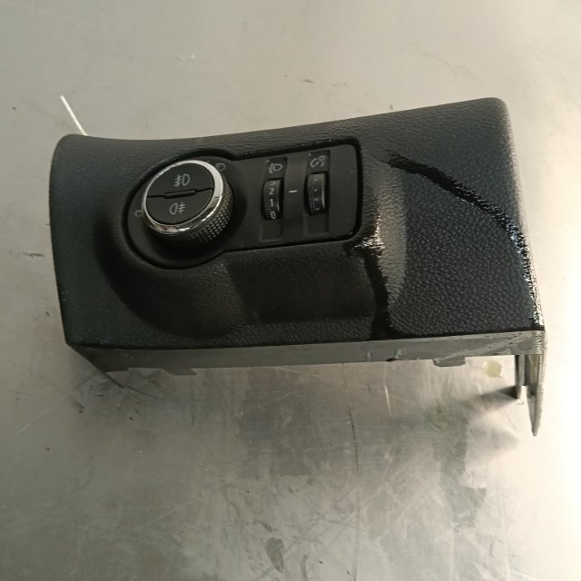 Pomili Rivestimenti interni e parti interne Opel Astra P10 interruttore luci