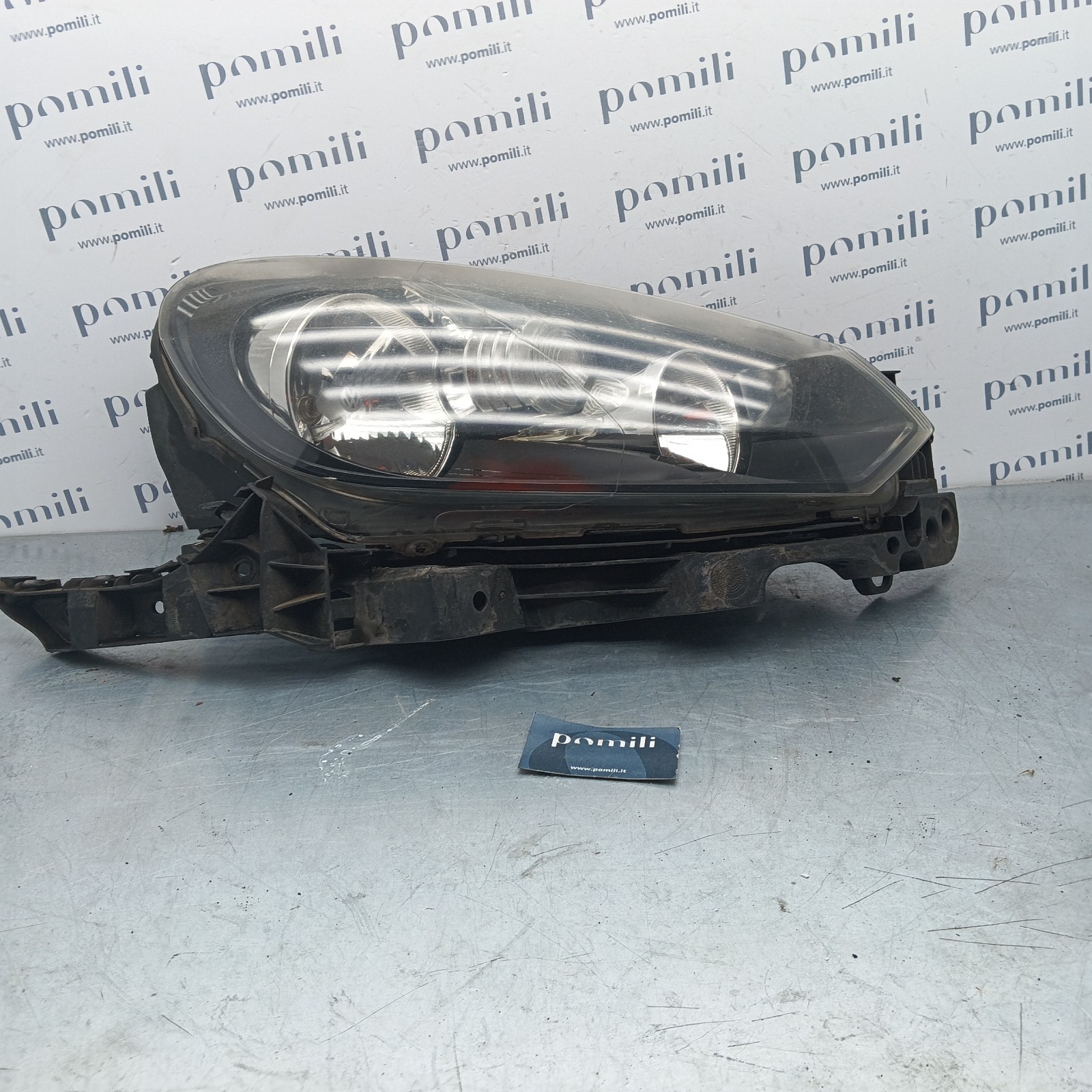 Pomili Fanaleria Volkswagen Golf VI faro anteriore destro usato OEM 89319341